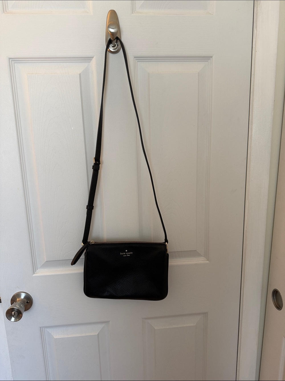 kate spade black pebbled leather crossbody bag with adjustable strap